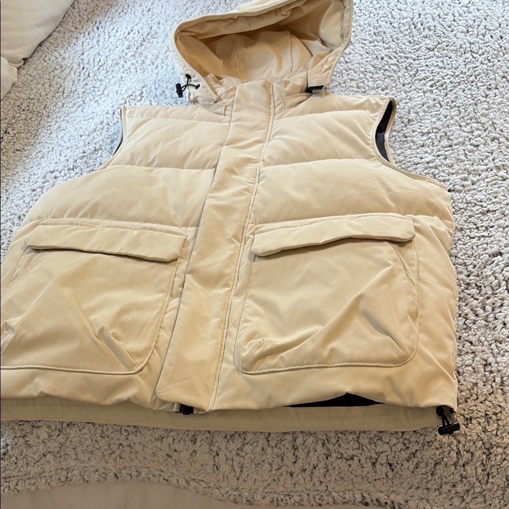 Zara Cream Quilted Vest with Hood